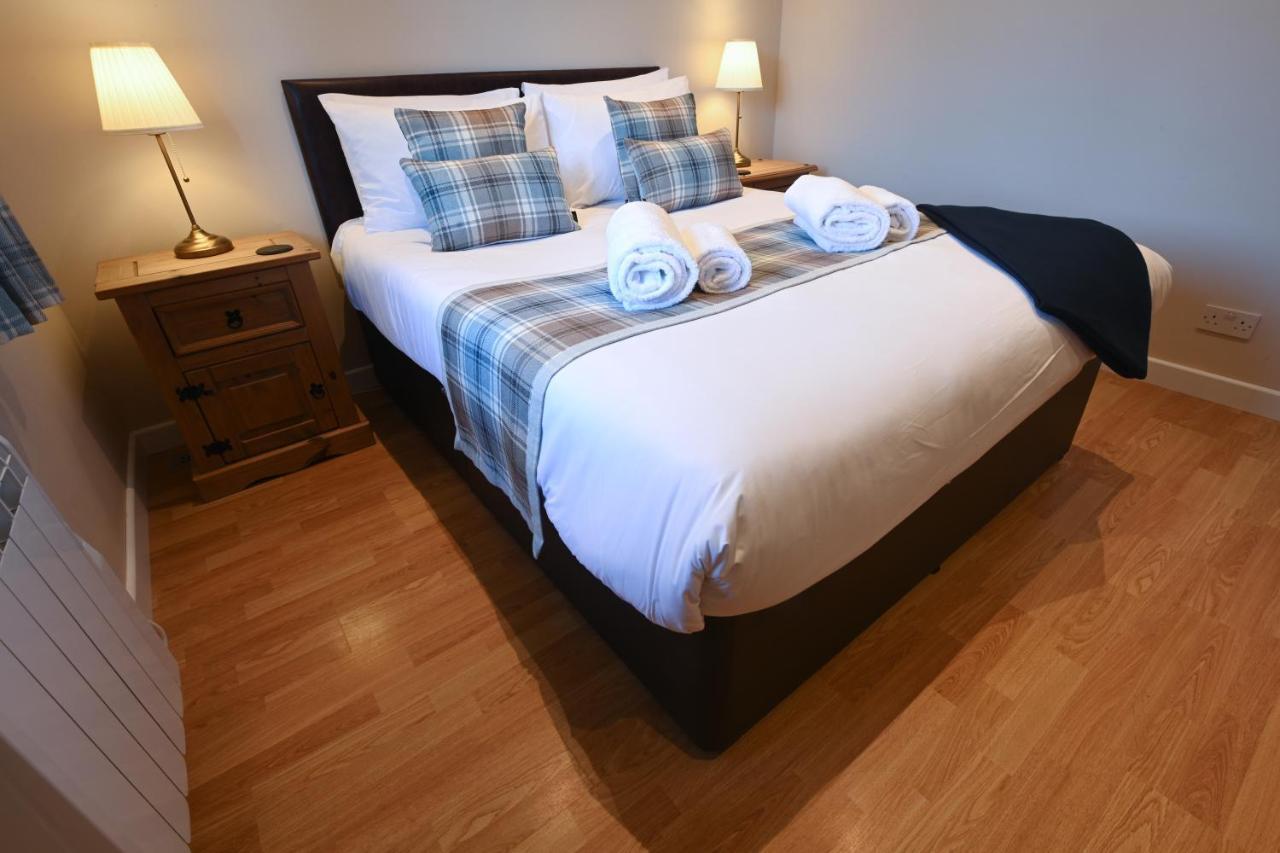 Birchbrae Highland Lodges Онич Екстериор снимка