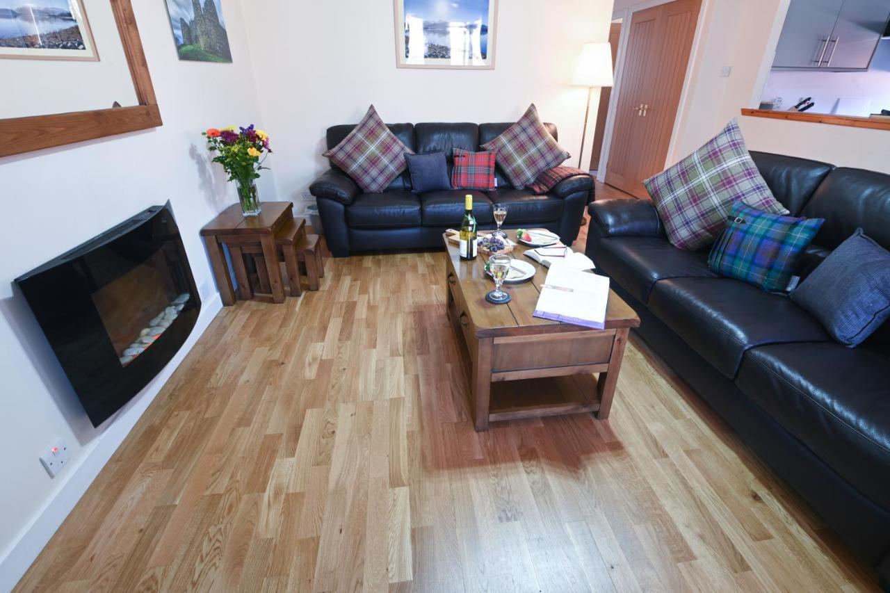 Birchbrae Highland Lodges Онич Екстериор снимка