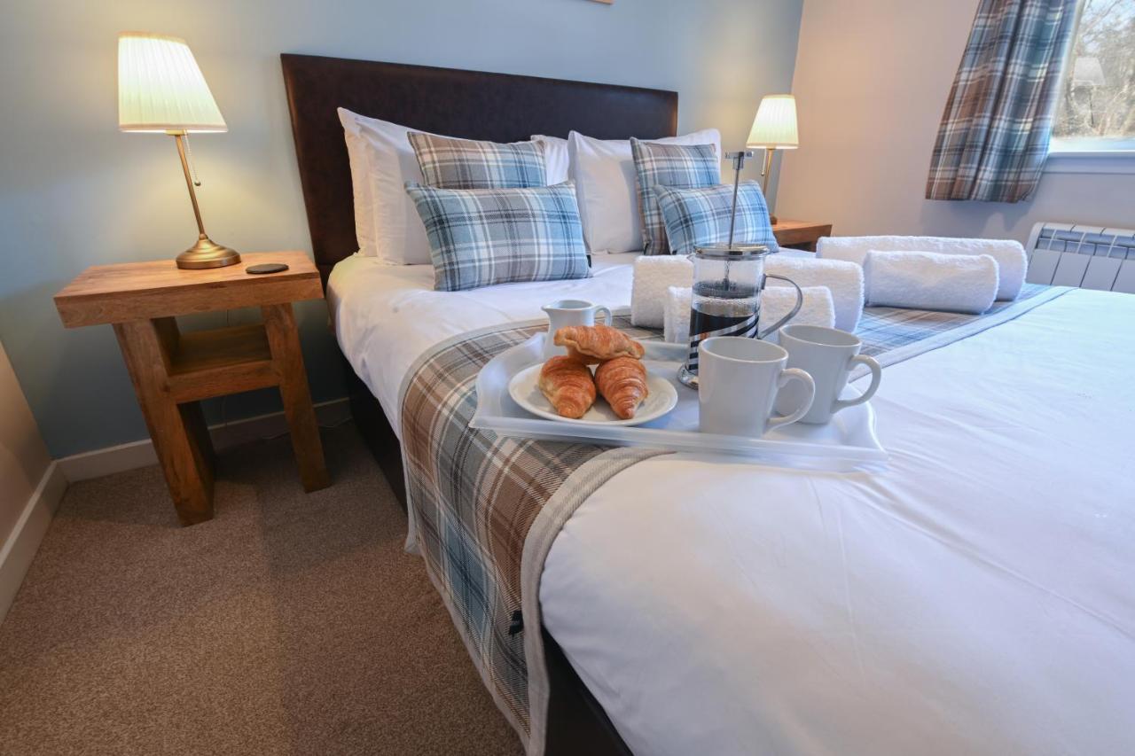 Birchbrae Highland Lodges Онич Екстериор снимка