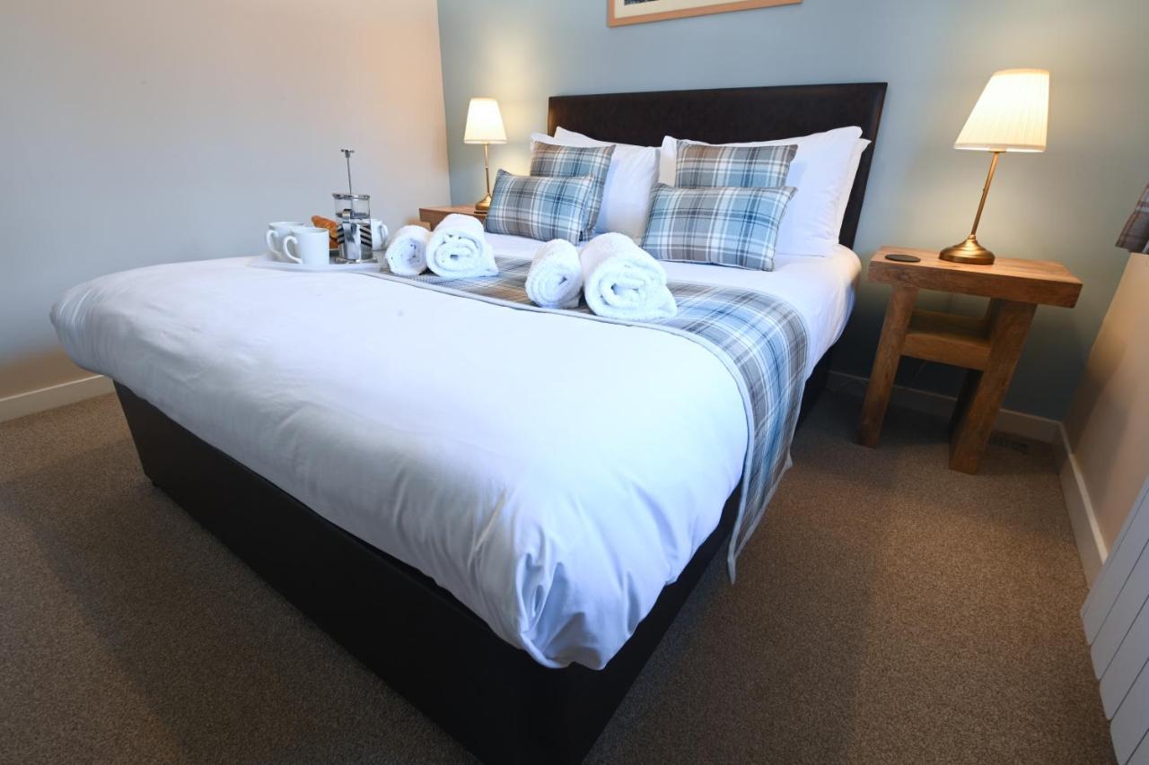 Birchbrae Highland Lodges Онич Екстериор снимка