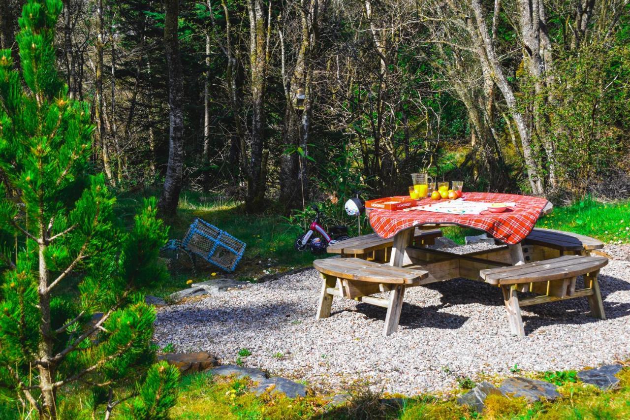 Birchbrae Highland Lodges Онич Екстериор снимка