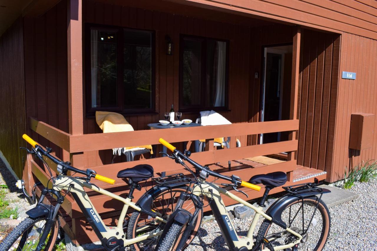 Birchbrae Highland Lodges Онич Екстериор снимка